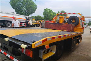 盐源附近拖车电话号码服务